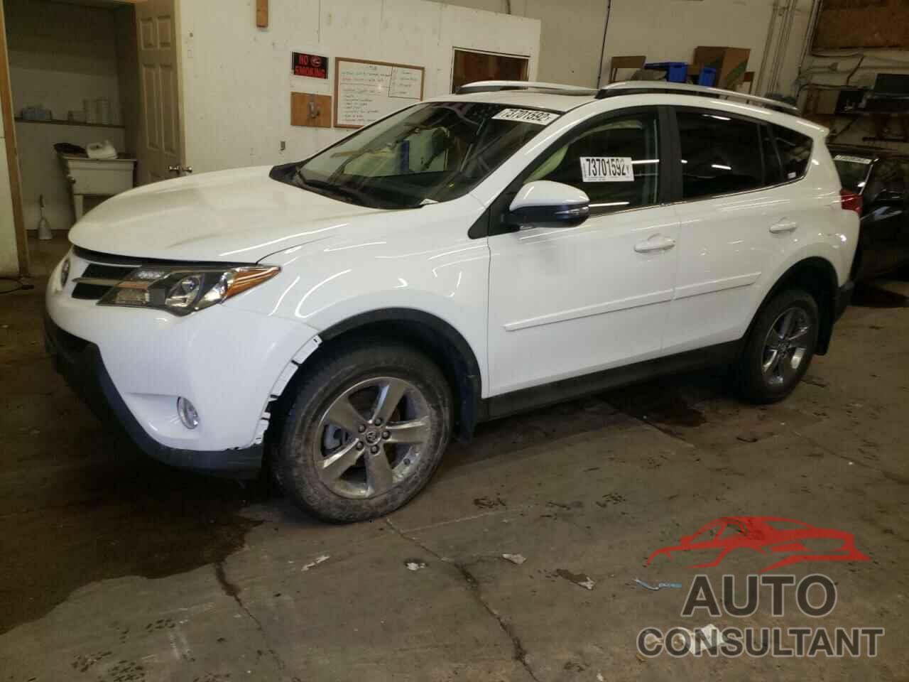 TOYOTA RAV4 2015 - JTMRFREV1FD118686