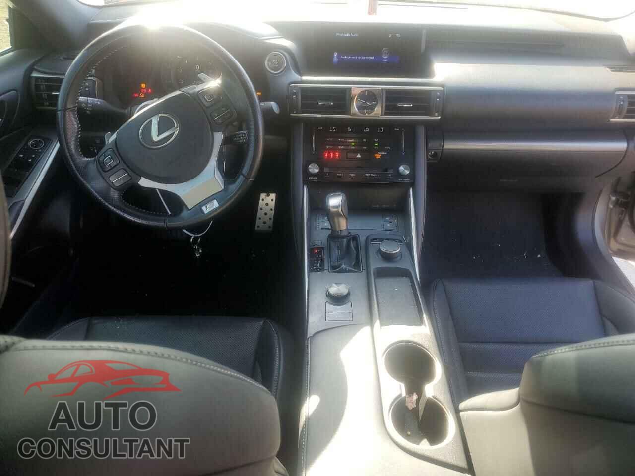 LEXUS IS 2017 - JTHBA1D2XH5040655