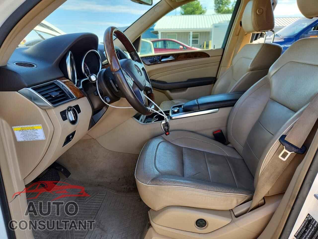 MERCEDES-BENZ M-CLASS 2012 - 4JGDA2EB5CA086100