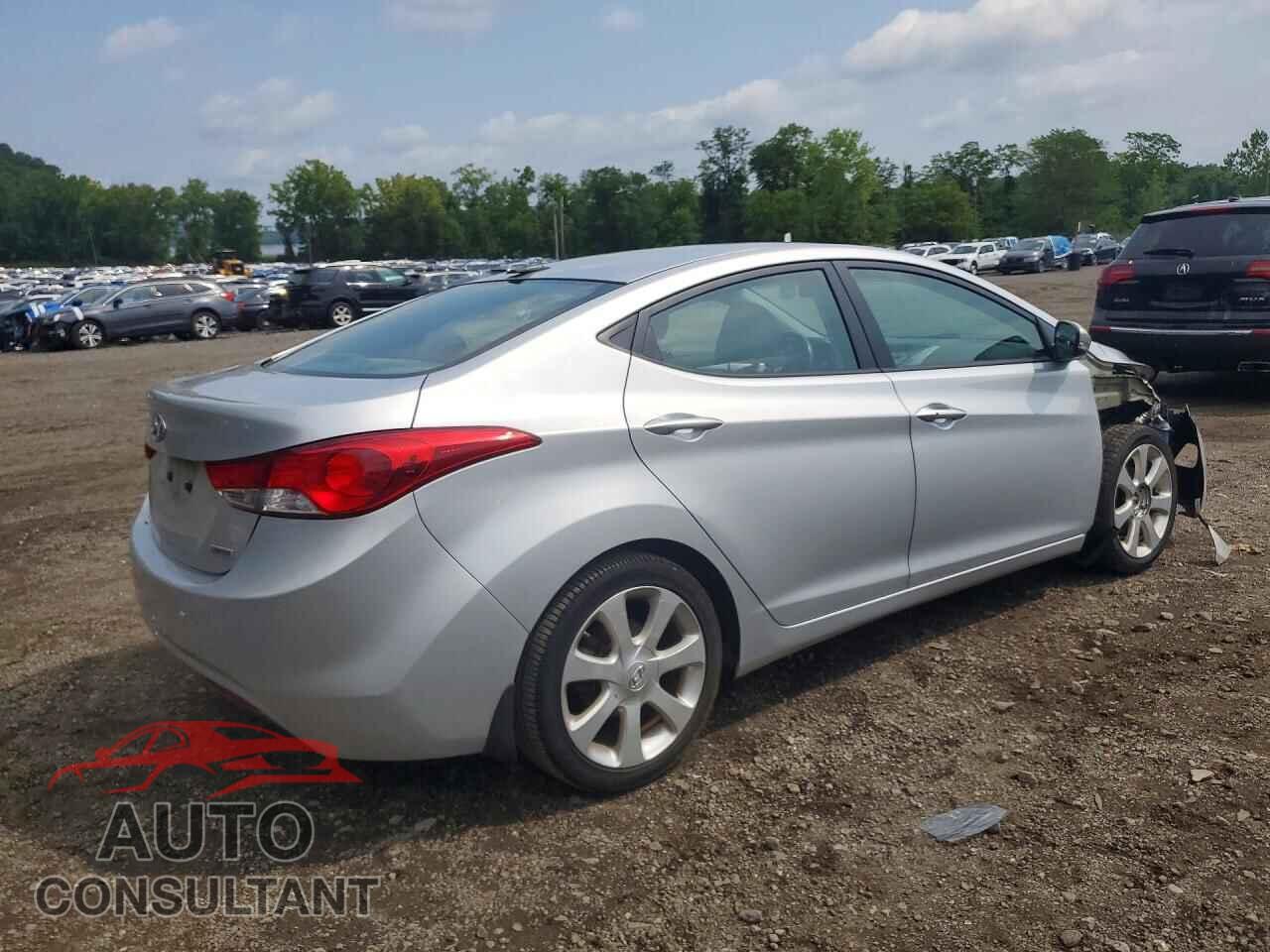 HYUNDAI ELANTRA 2013 - 5NPDH4AE6DH334117