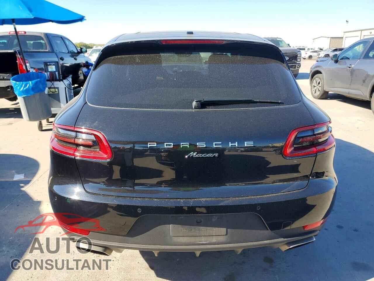 PORSCHE MACAN 2018 - WP1AA2A59JLB00202