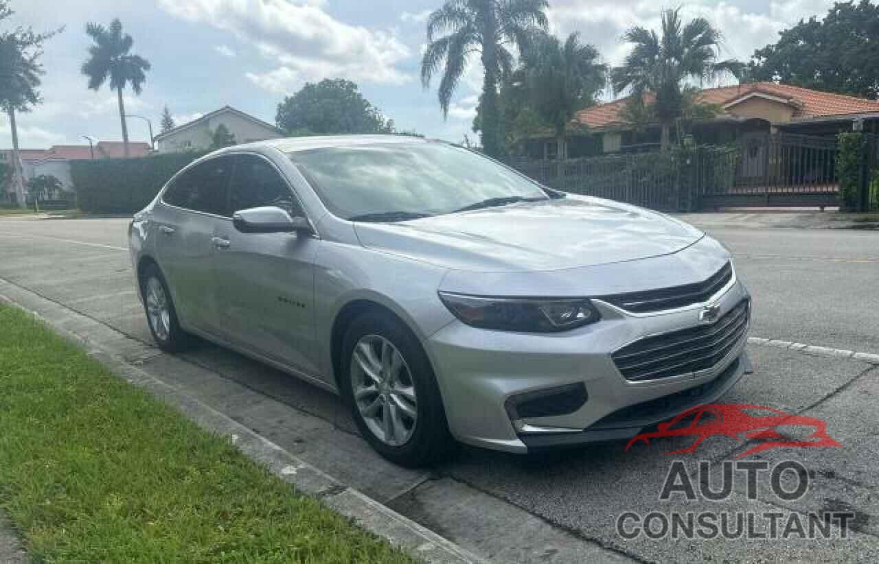 CHEVROLET MALIBU 2018 - 1G1ZD5ST1JF149685