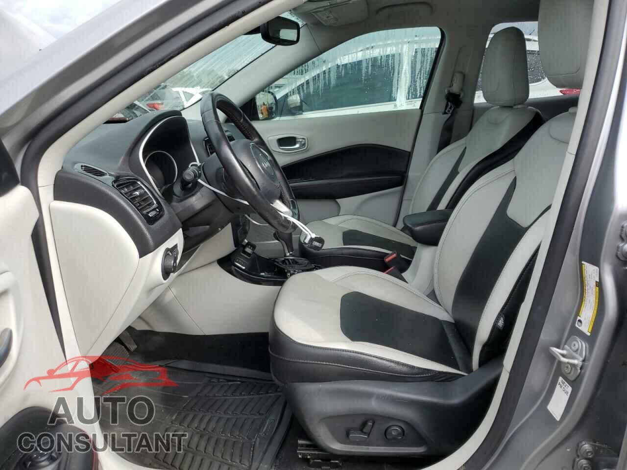 JEEP COMPASS 2020 - 3C4NJCCB5LT123303