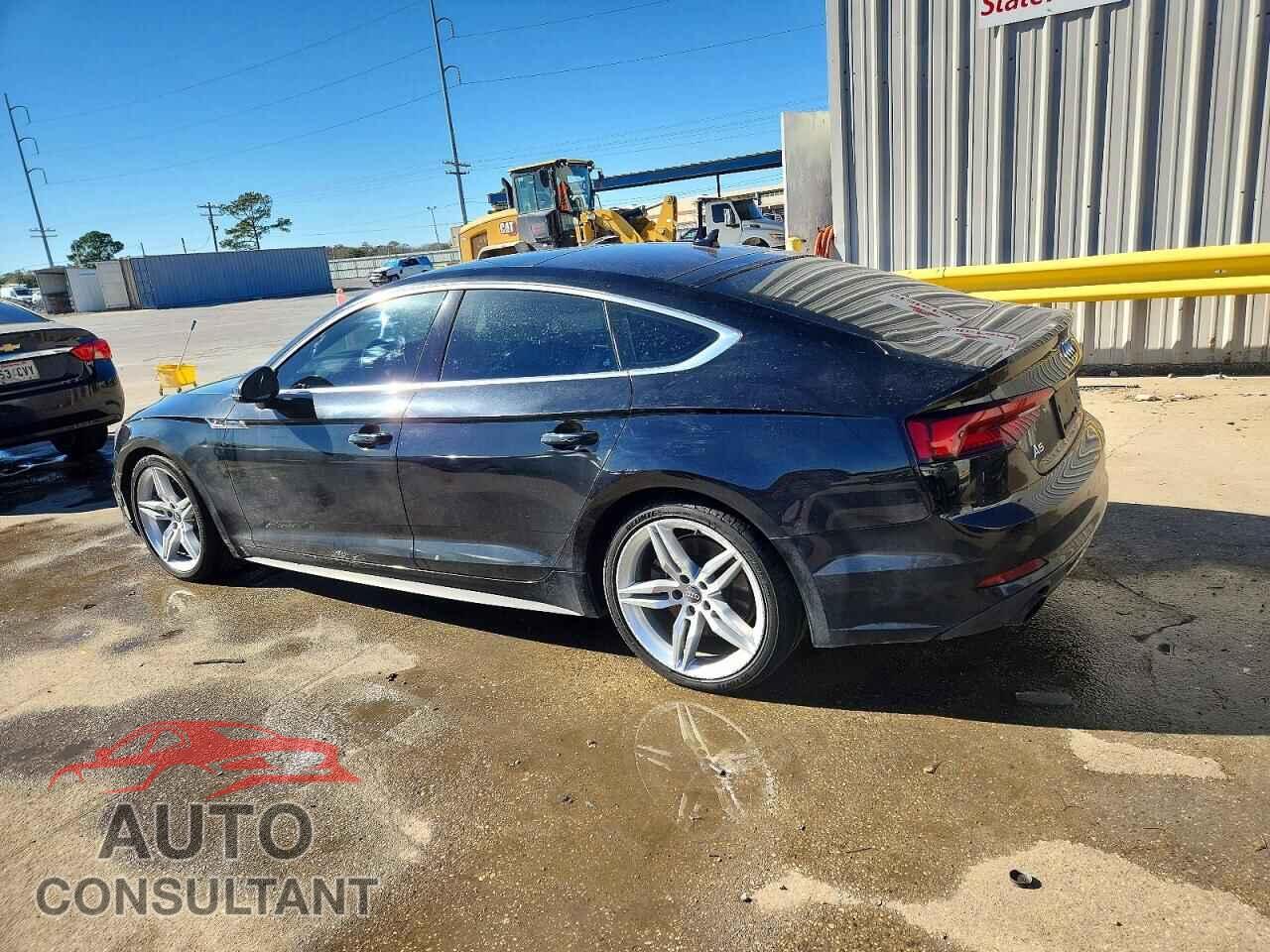 AUDI A5 2018 - WAUFNCF53JA038086
