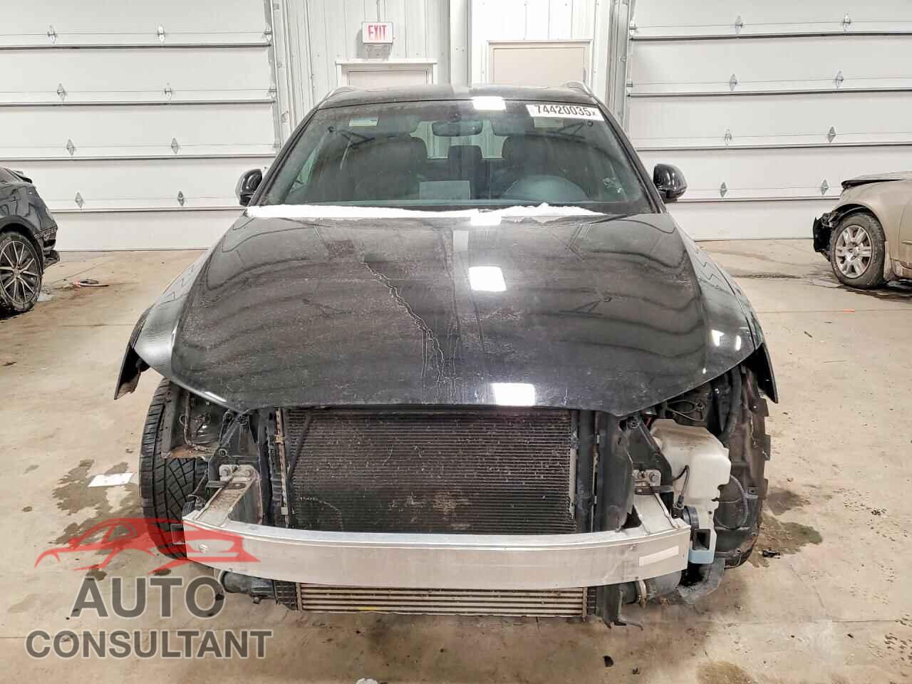 AUDI Q3 2017 - WA1GCCFS3HR010832