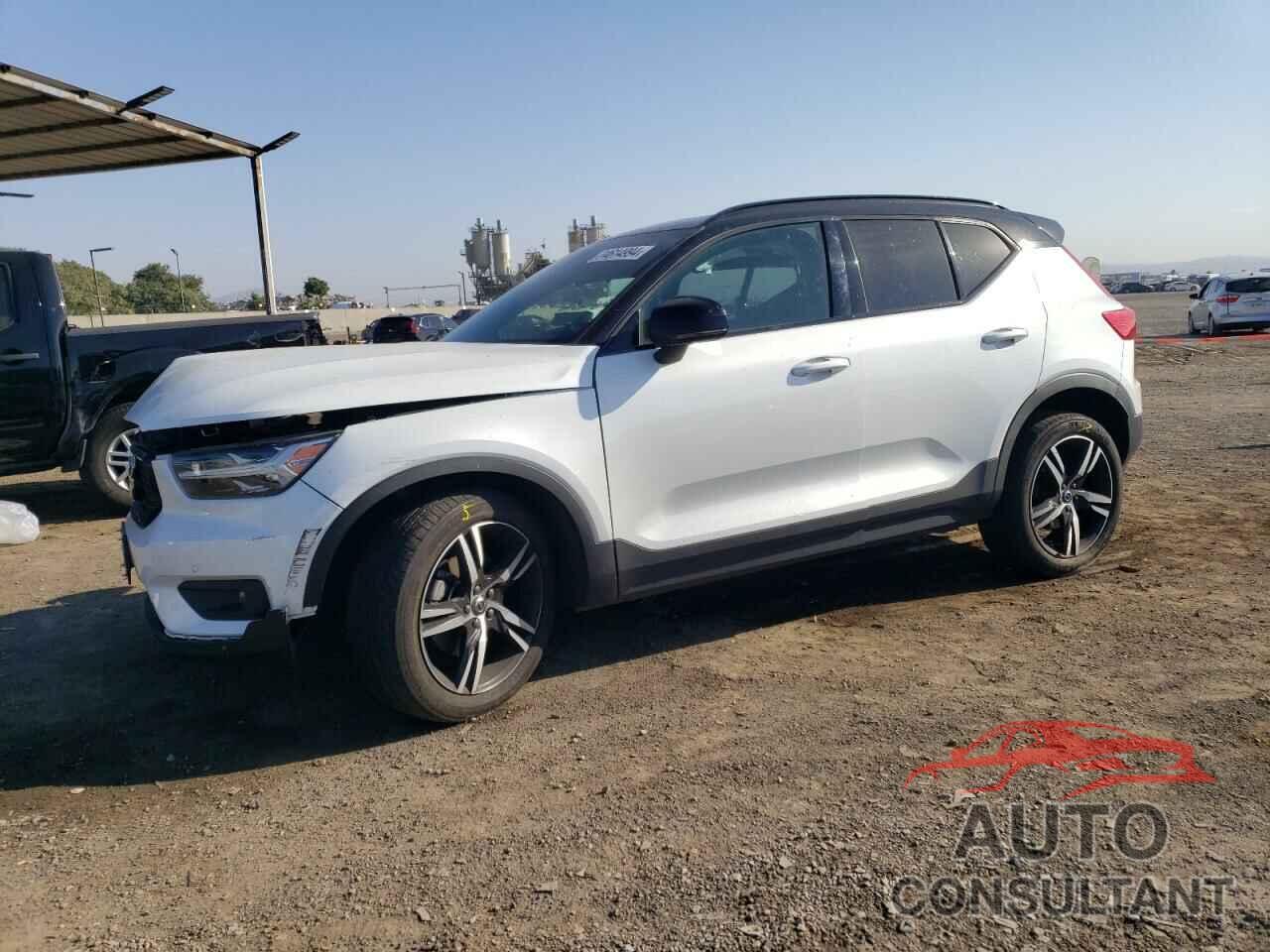 VOLVO XC40 2022 - YV4162UM2N2712319