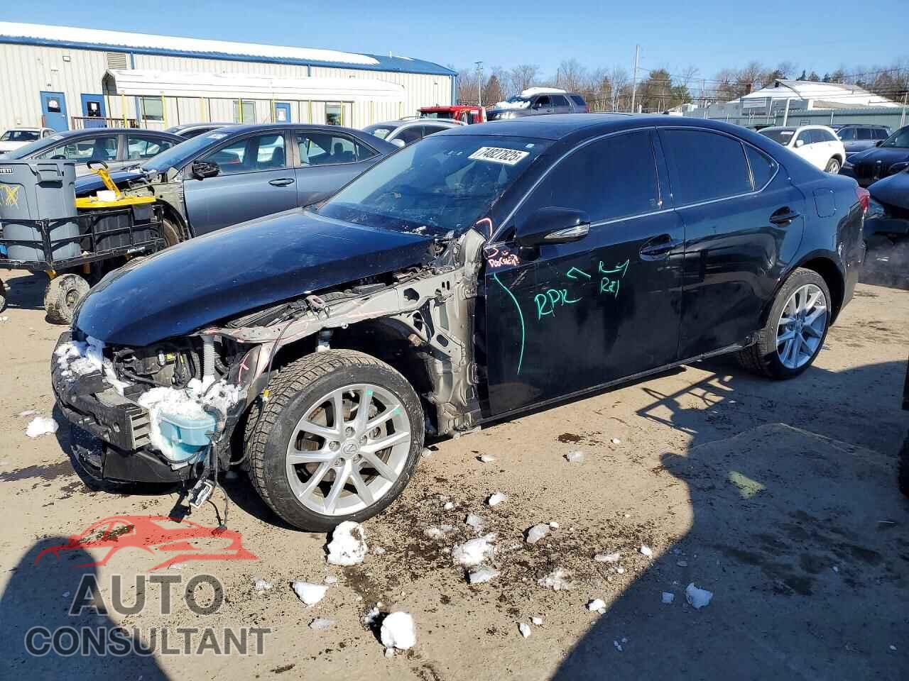 LEXUS IS 2012 - JTHCF5C26C5057248