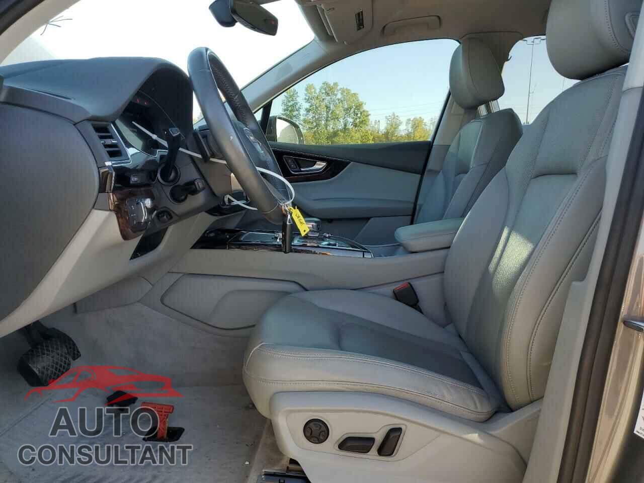 AUDI Q7 2017 - WA1VAAF73HD031108