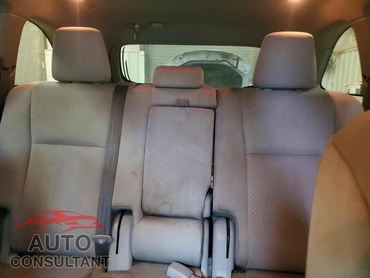 TOYOTA HIGHLANDER 2018 - 5TDZZRFH2JS256864