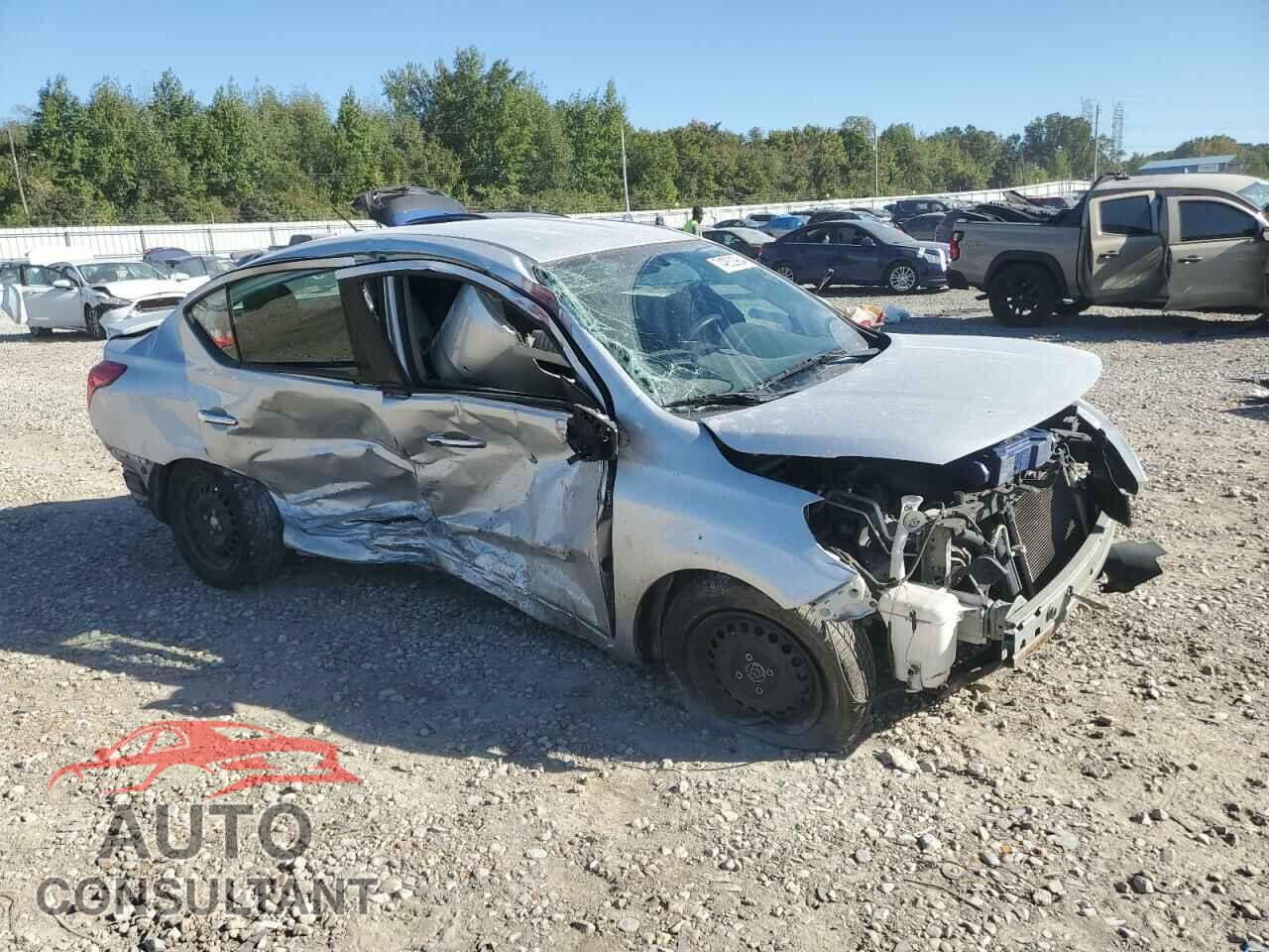 NISSAN VERSA 2019 - 3N1CN7AP3KL839314