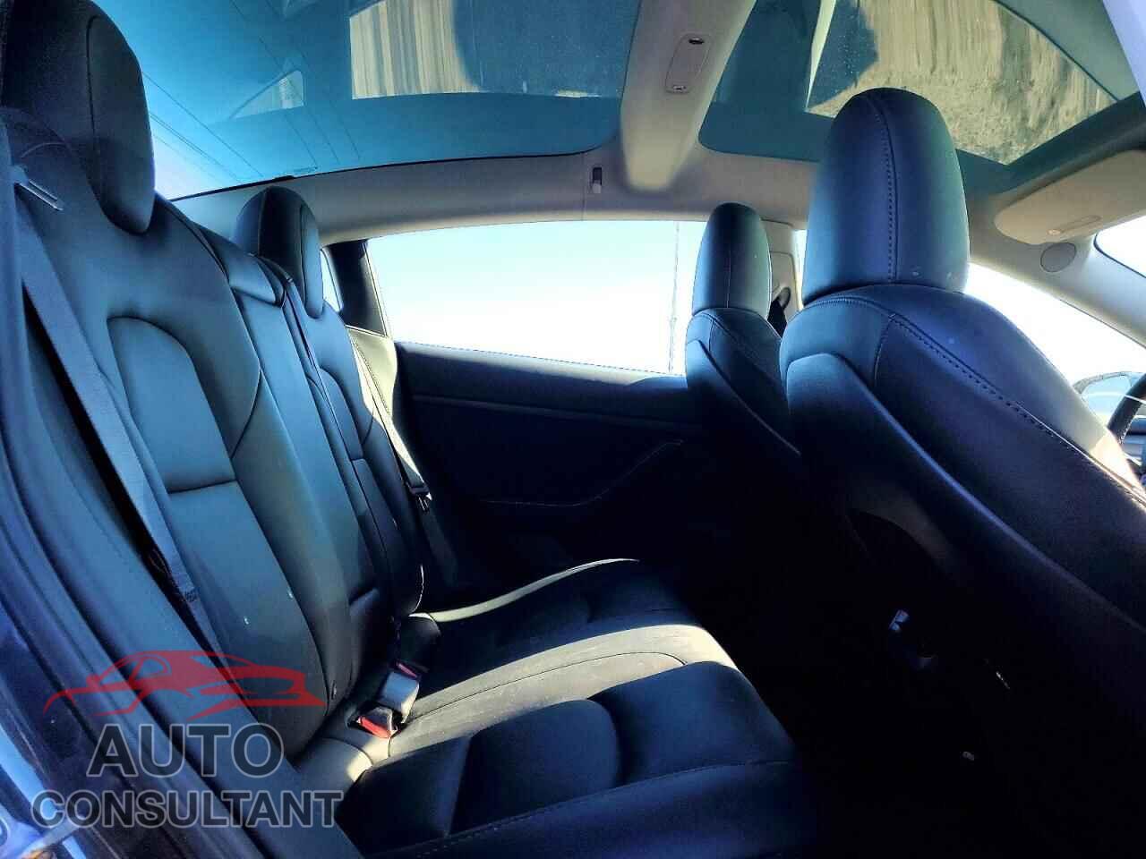 TESLA MODEL 3 2023 - 5YJ3E1EA4PF661385