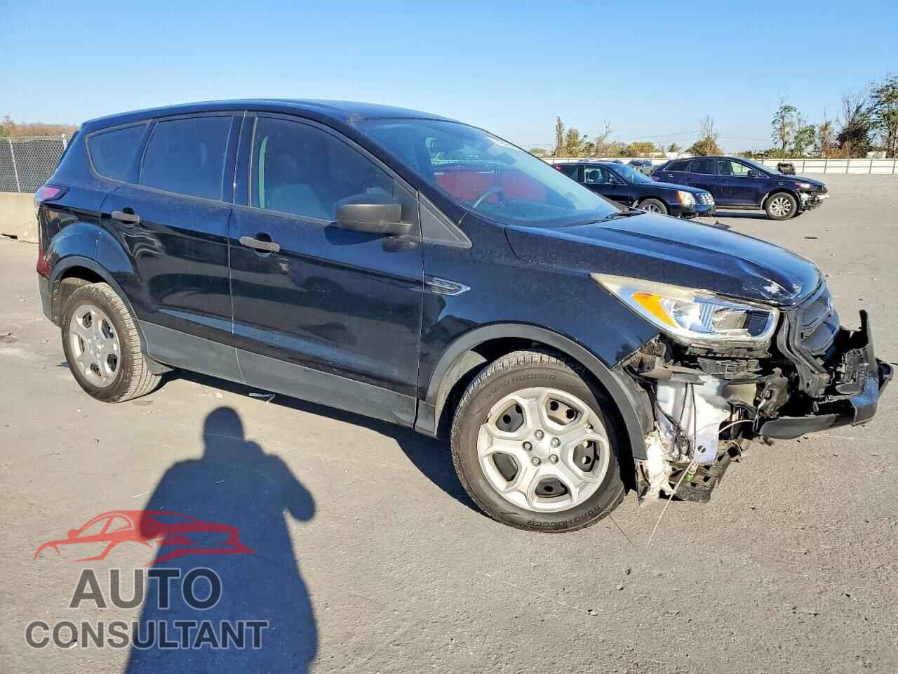 FORD ESCAPE 2017 - 1FMCU0F79HUD81837