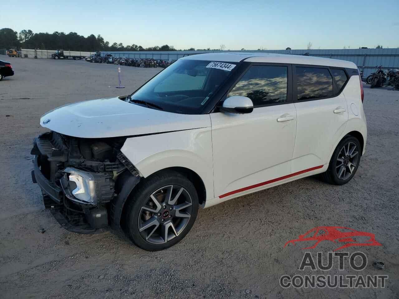 KIA SOUL 2021 - KNDJ63AU4M7127319