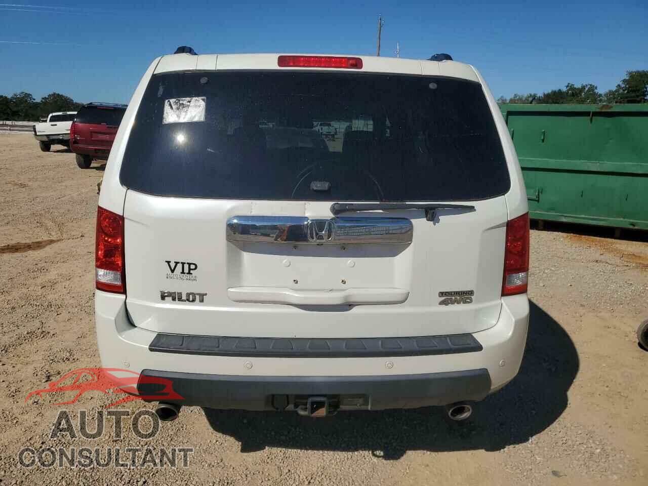 HONDA PILOT 2011 - 5FNYF4H94BB010885