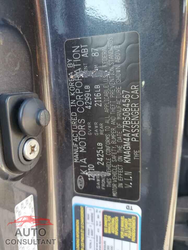 KIA OPTIMA 2011 - KNAGM4A77B5084567