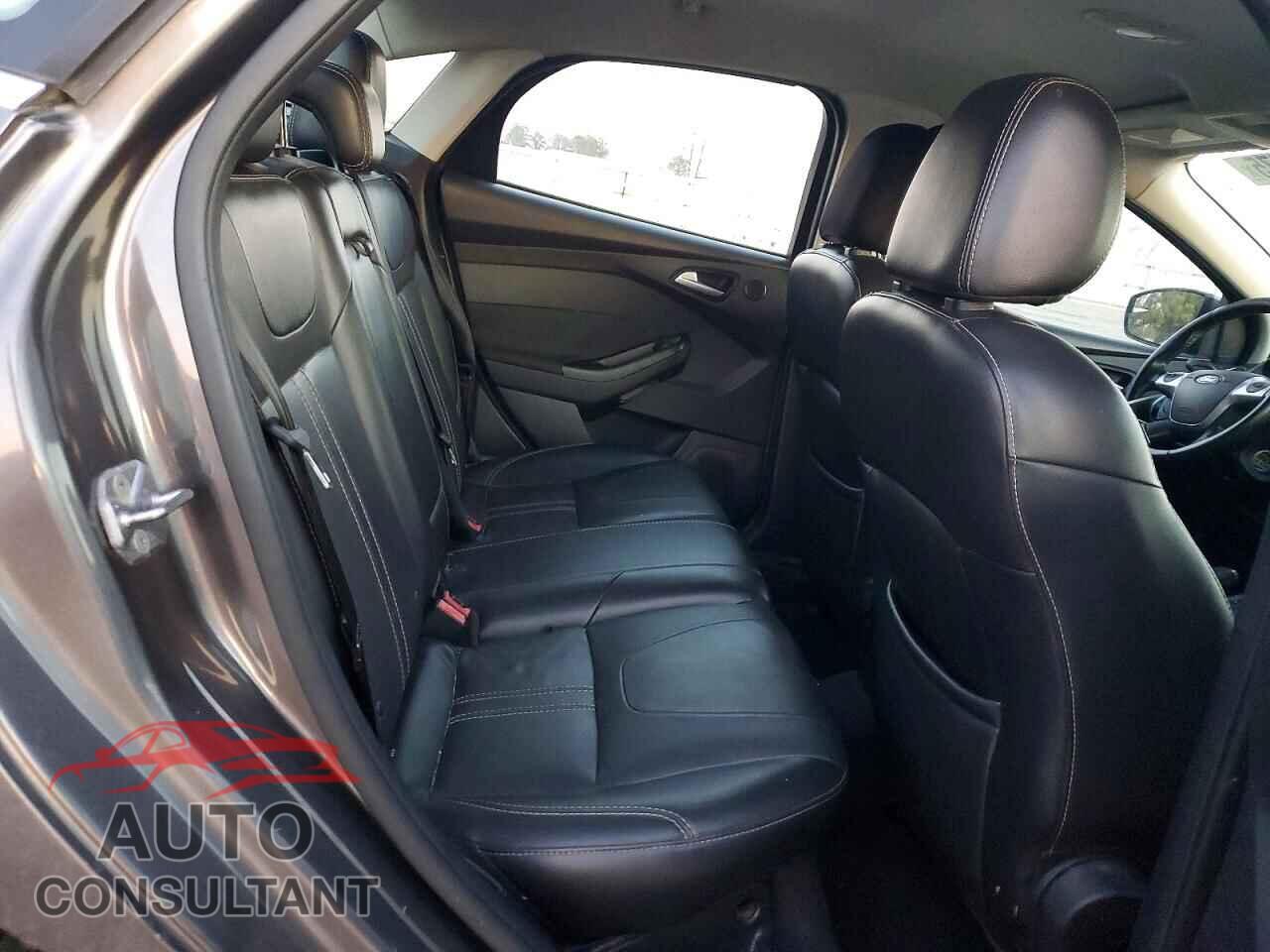 FORD FOCUS 2014 - 1FADP3J29EL233708