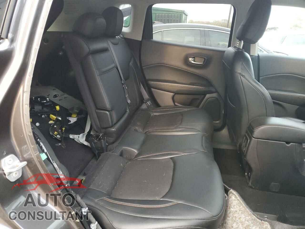 JEEP COMPASS 2018 - 3C4NJDBB2JT264205