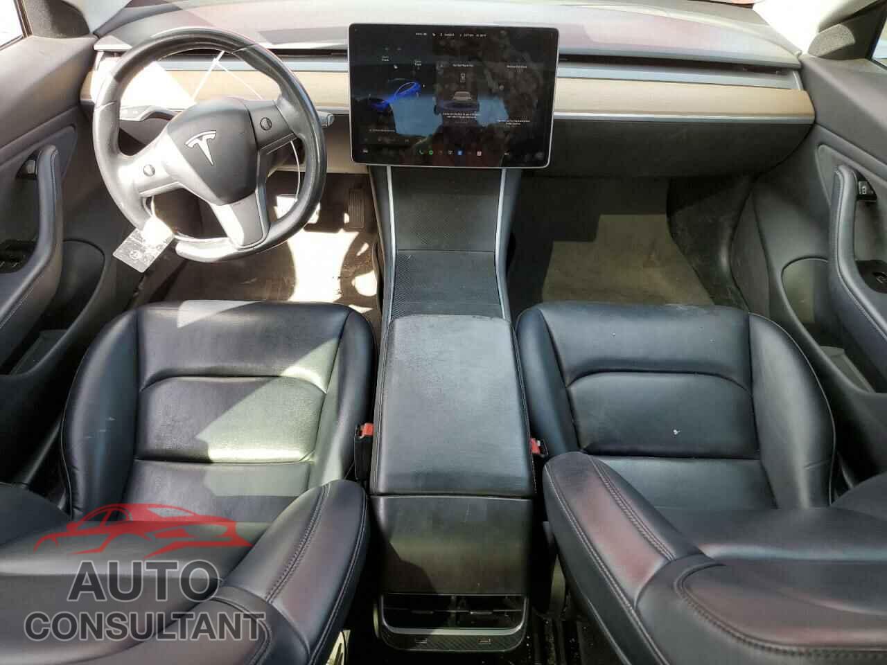 TESLA MODEL 3 2019 - 5YJ3E1EB9KF194479