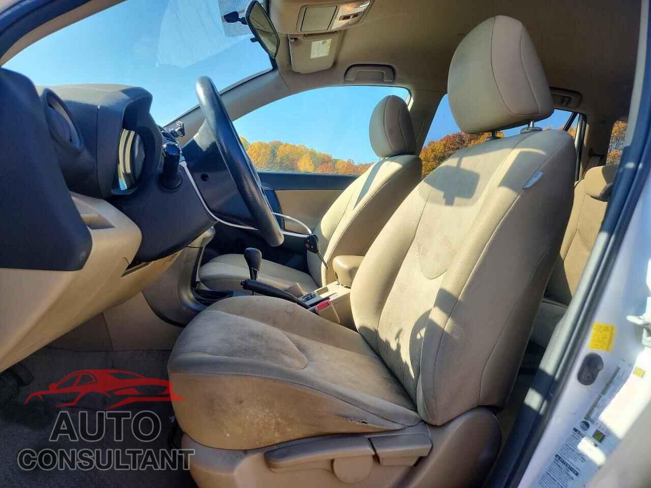 TOYOTA RAV4 2011 - 2T3BF4DV4BW133427