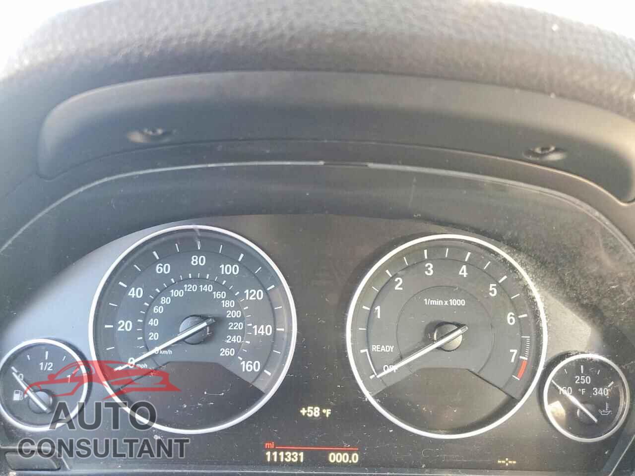 BMW 320 2018 - WBA8E5G52JNU47840