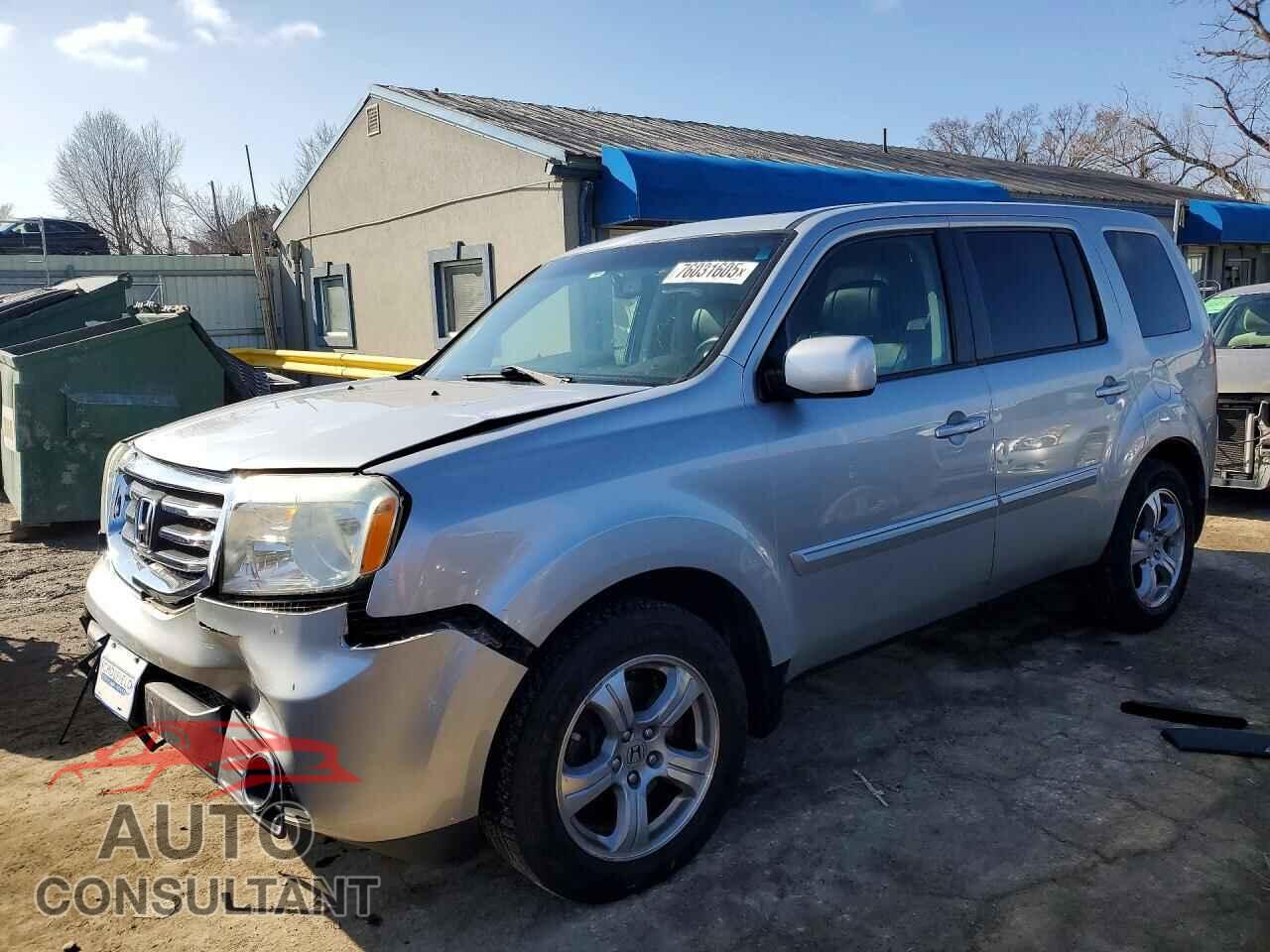 HONDA PILOT 2013 - 5FNYF4H56DB009687