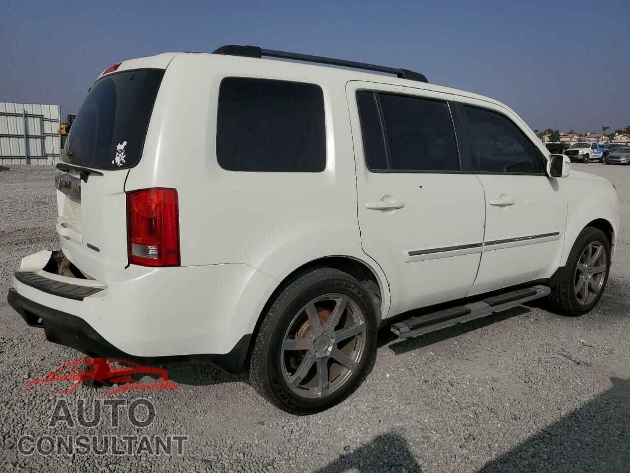 HONDA PILOT 2013 - 5FNYF3H99DB030658