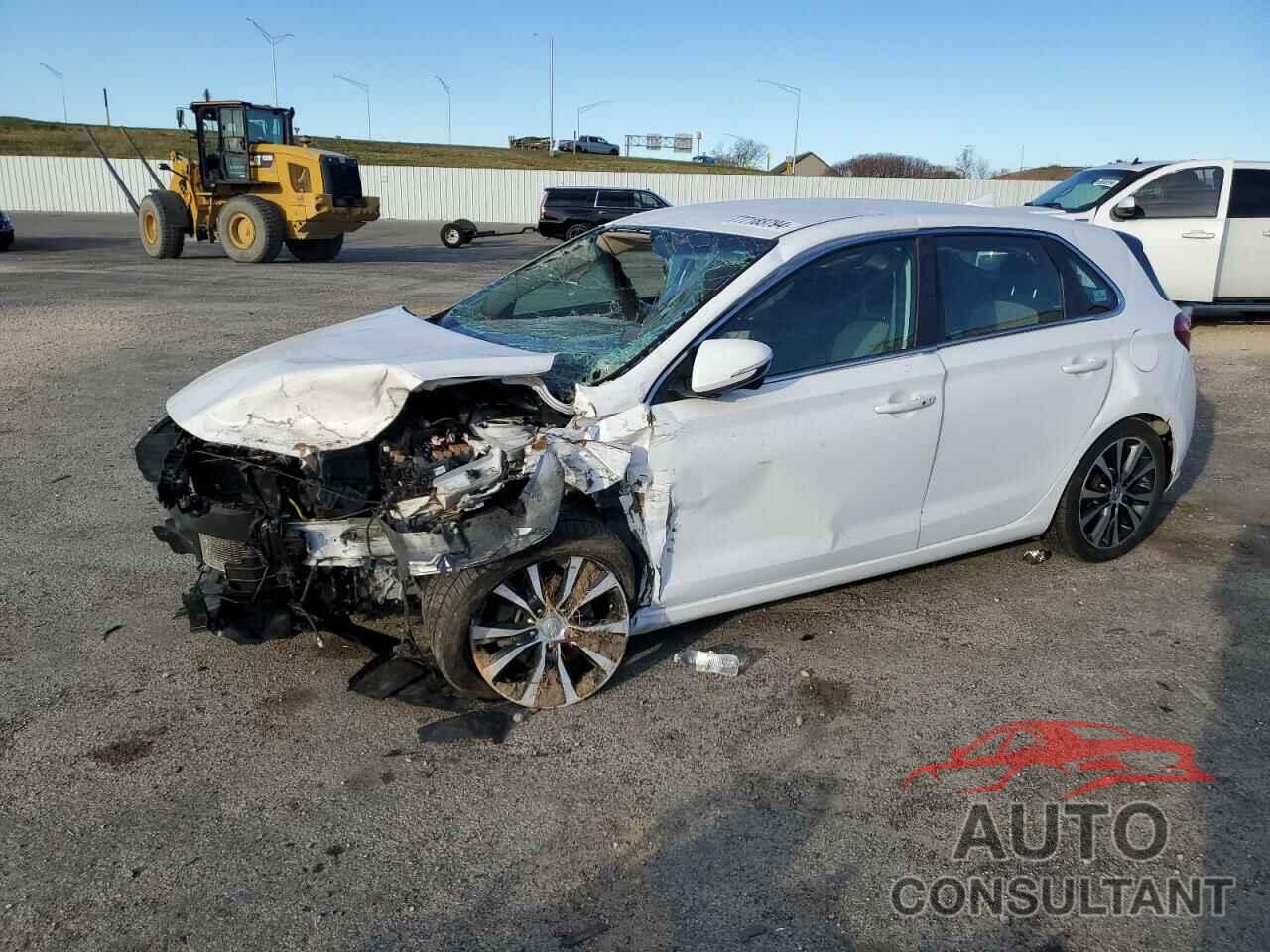 HYUNDAI ELANTRA 2018 - KMHH35LE7JU038250