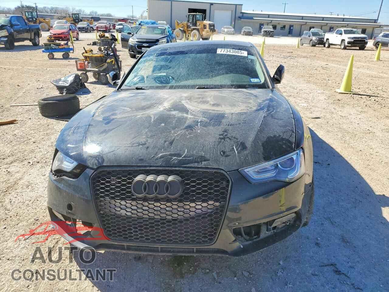 AUDI A5 2013 - WAULFAFR1DA018754