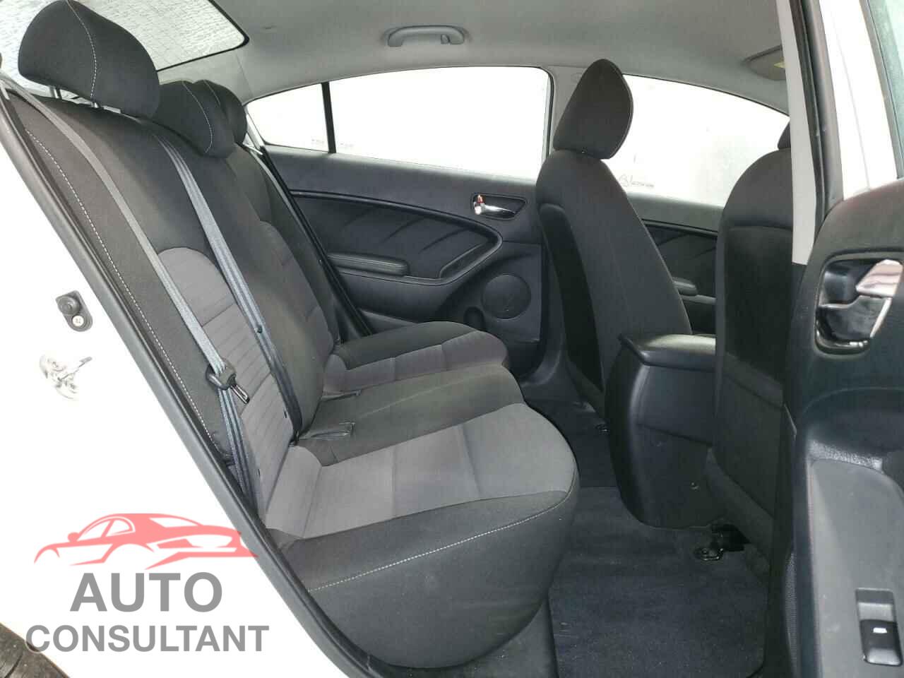 KIA FORTE 2017 - 3KPFL4A79HE059331