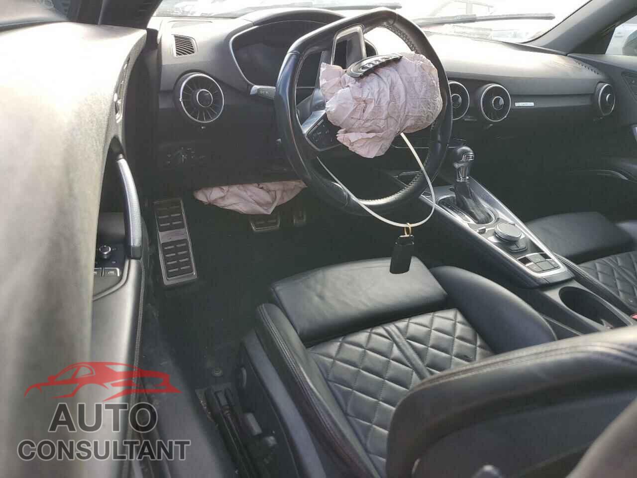 AUDI TT 2017 - TRUT5CFV5H1012174