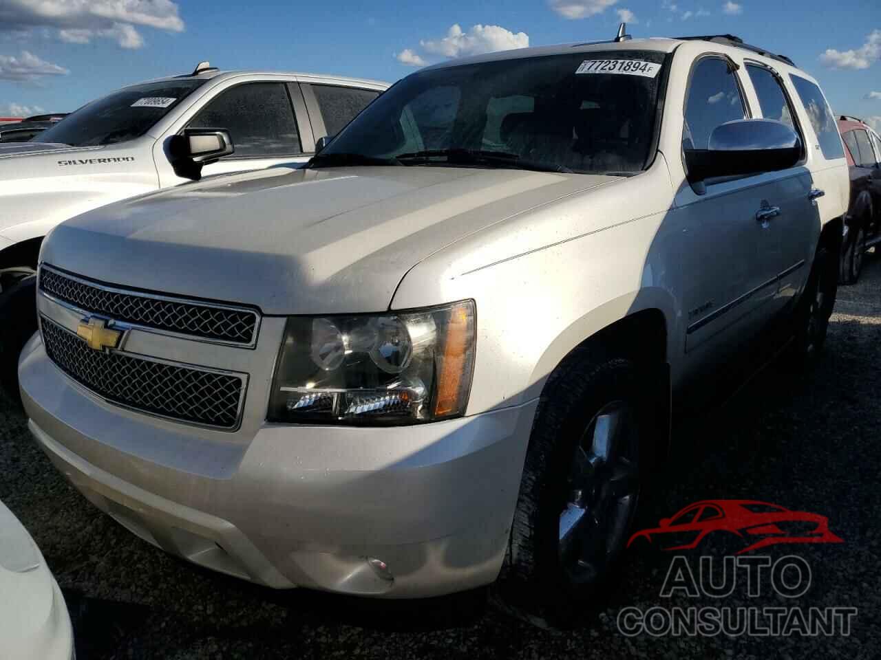 CHEVROLET TAHOE 2011 - 1GNSKCE00BR396515