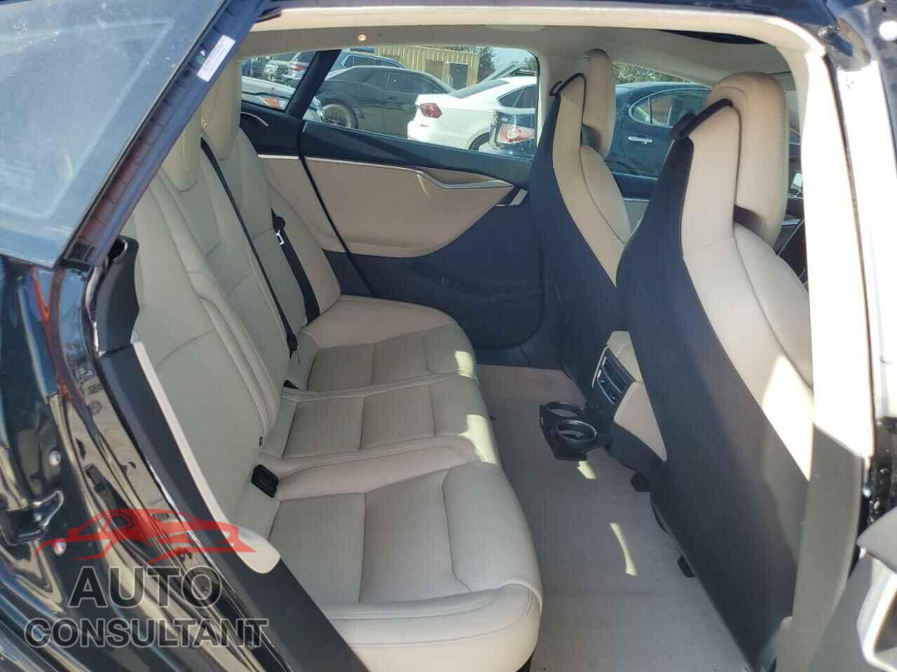 TESLA MODEL S 2018 - 5YJSA1E23JF244220