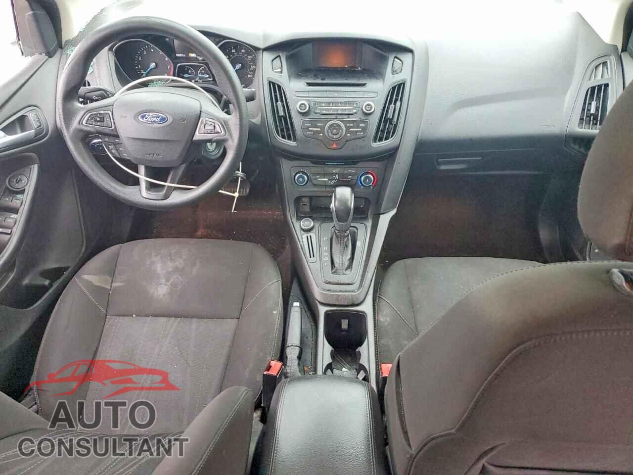 FORD FOCUS 2017 - 1FADP3F20HL328364