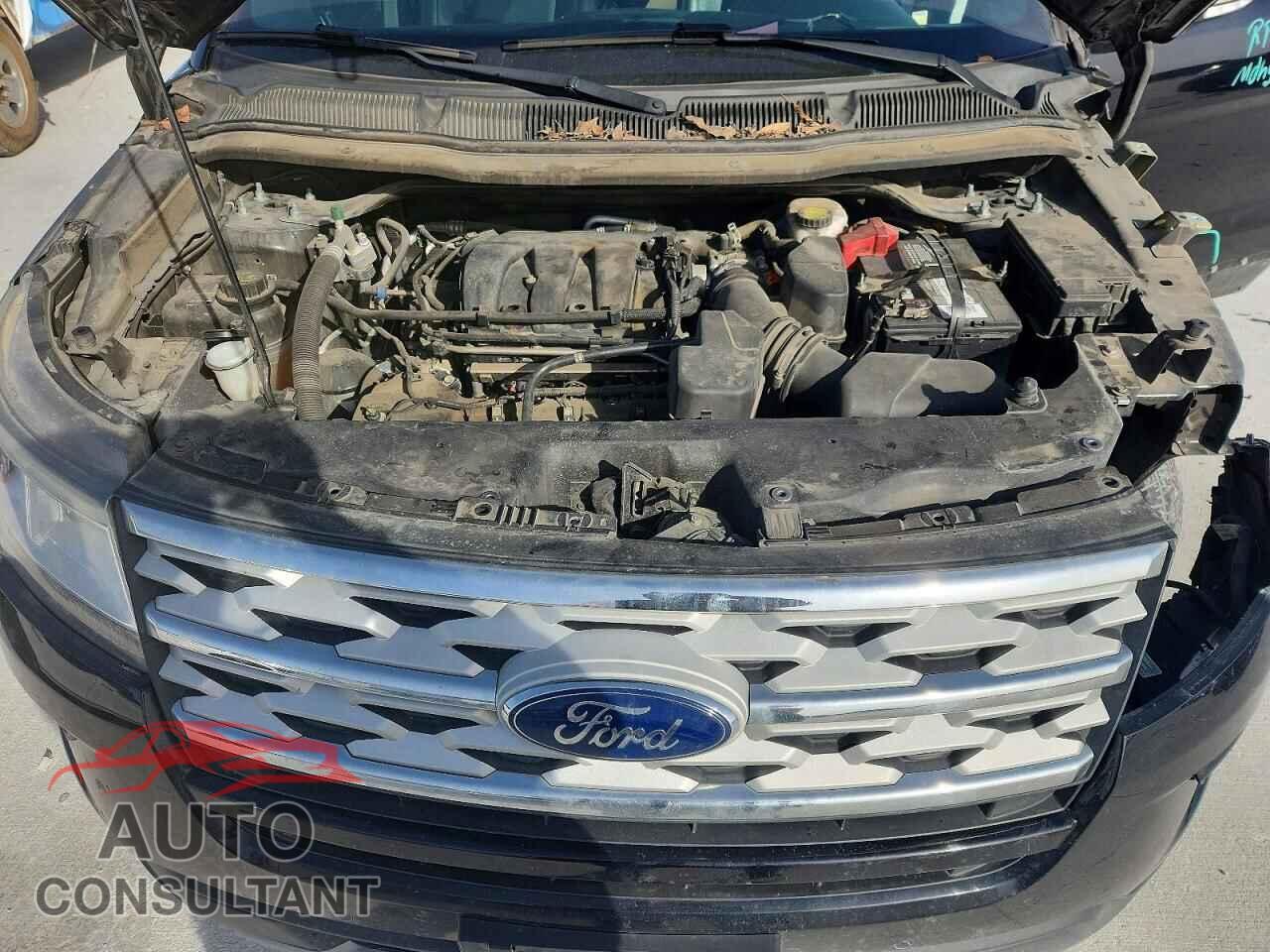 FORD EXPLORER 2018 - 1FM5K7D8XJGB99135