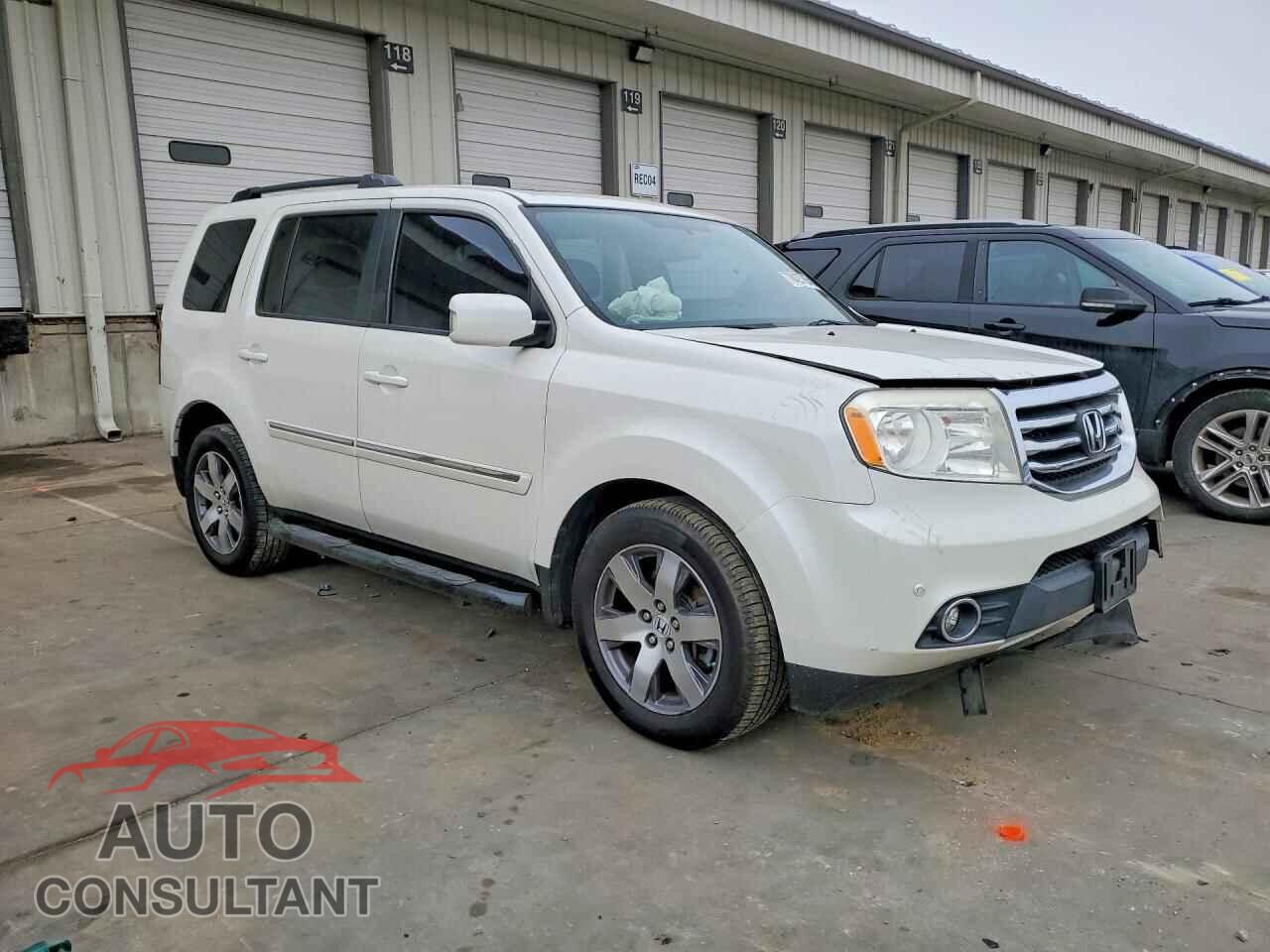 HONDA PILOT 2013 - 5FNYF3H90DB044397