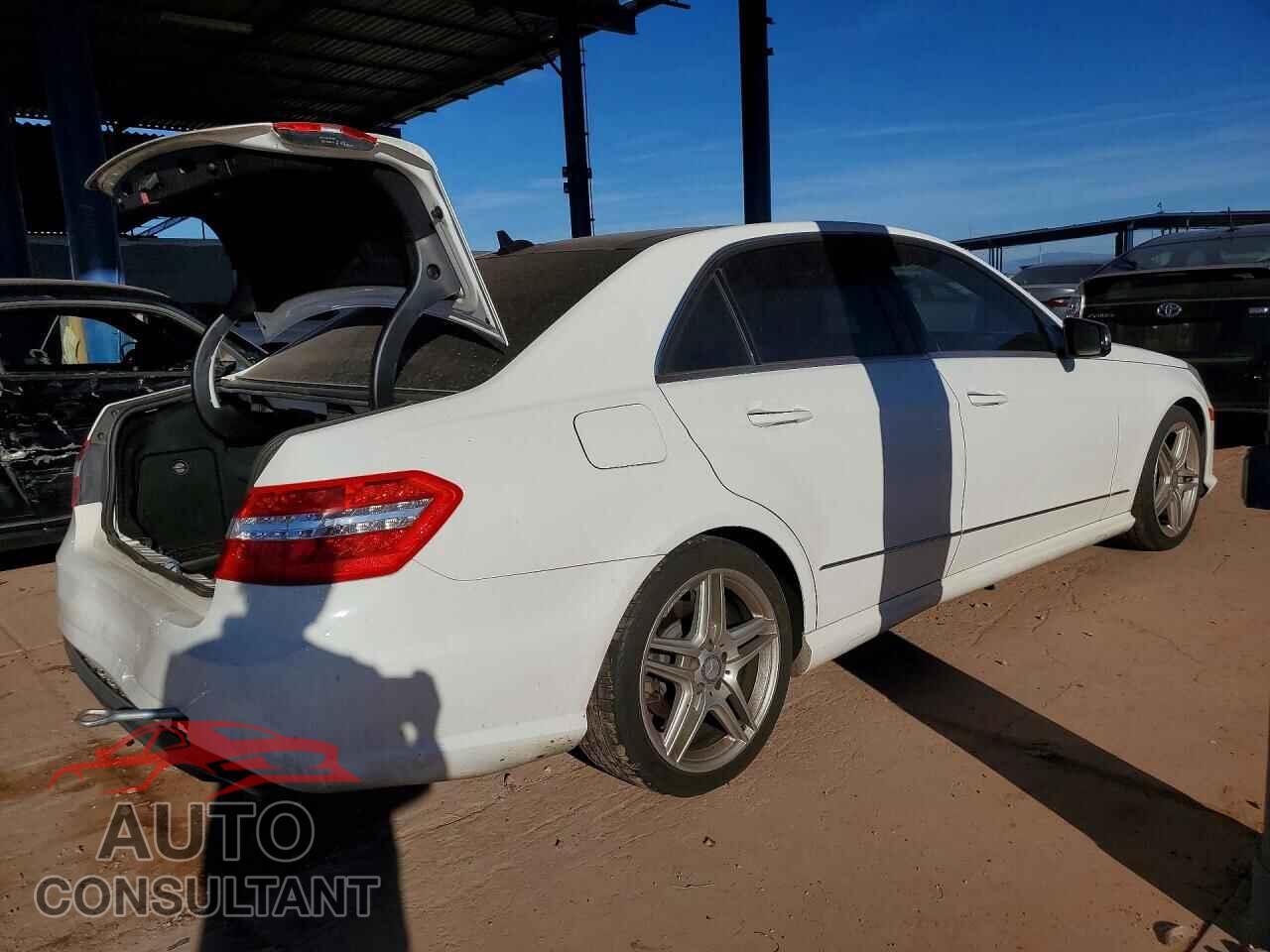 MERCEDES-BENZ E-CLASS 2013 - WDDHF8JB2DA753227