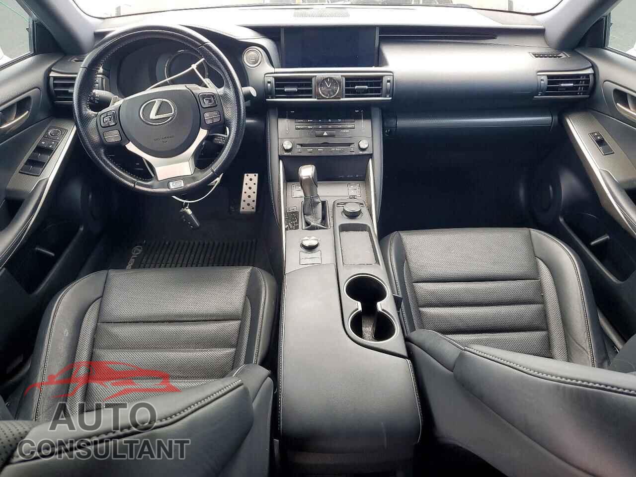 LEXUS IS 2017 - JTHBA1D25H5048873