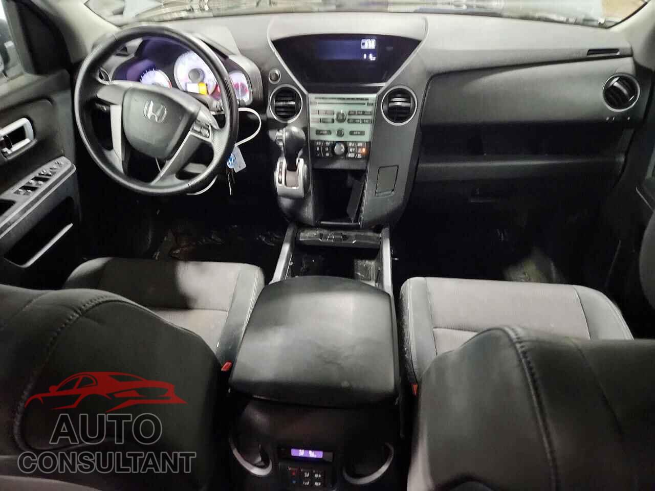 HONDA PILOT 2011 - 5FNYF4H24BB087520