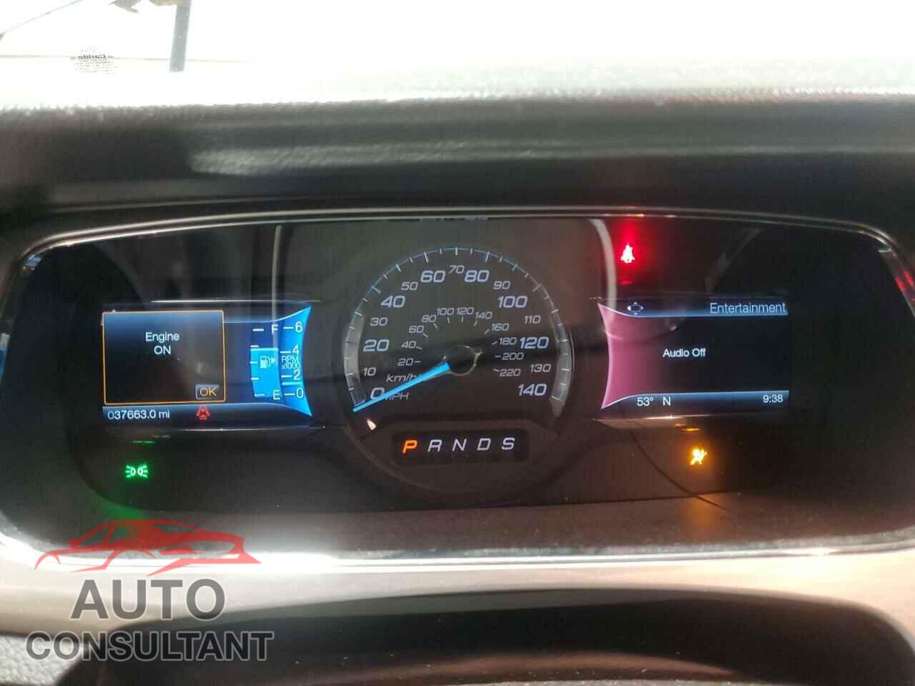 FORD TAURUS 2018 - 1FAHP2E88JG114111
