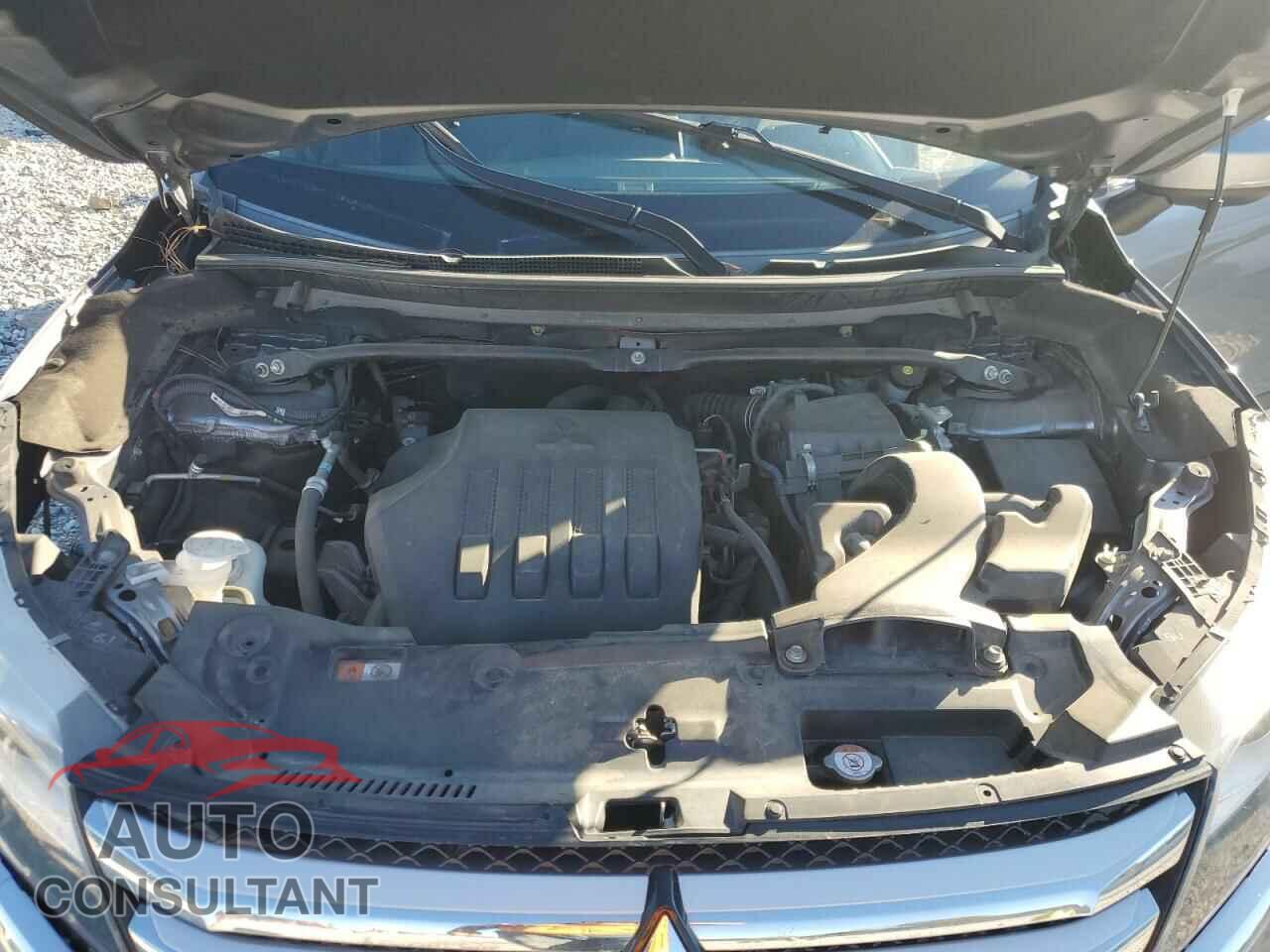 MITSUBISHI ECLIPSE 2018 - JA4AT5AA8JZ064892
