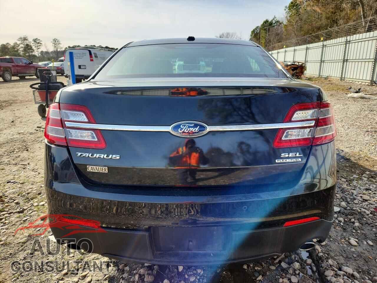 FORD TAURUS 2013 - 1FAHP2E86DG173954