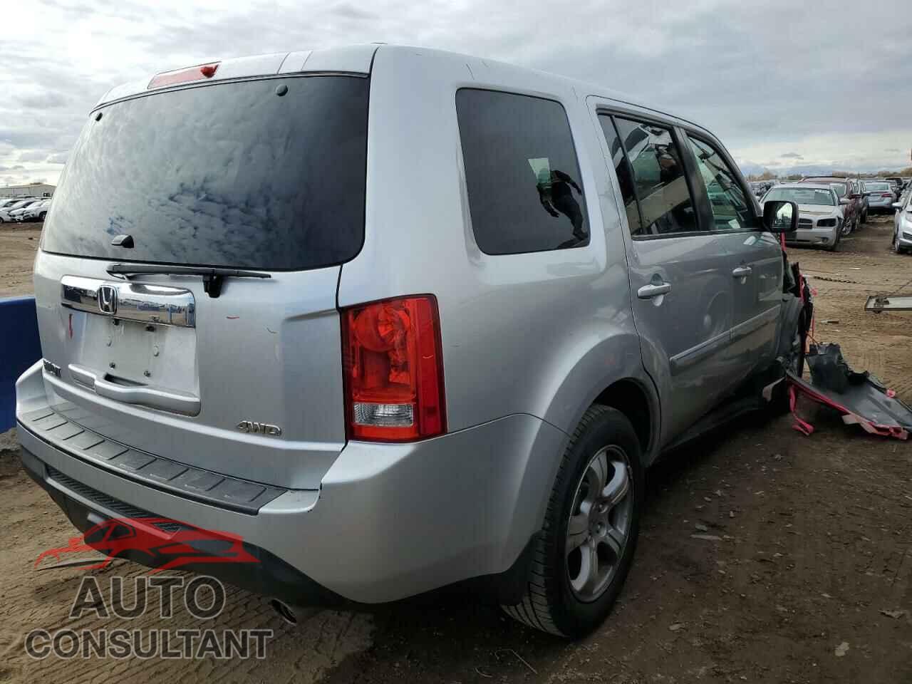 HONDA PILOT 2013 - 5FNYF4H50DB006431