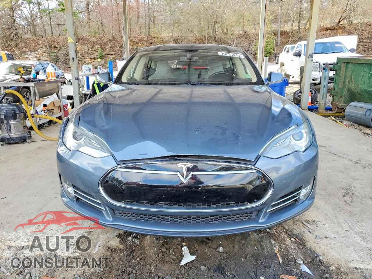 TESLA MODEL S 2012 - 5YJSA1DN2CFP02389