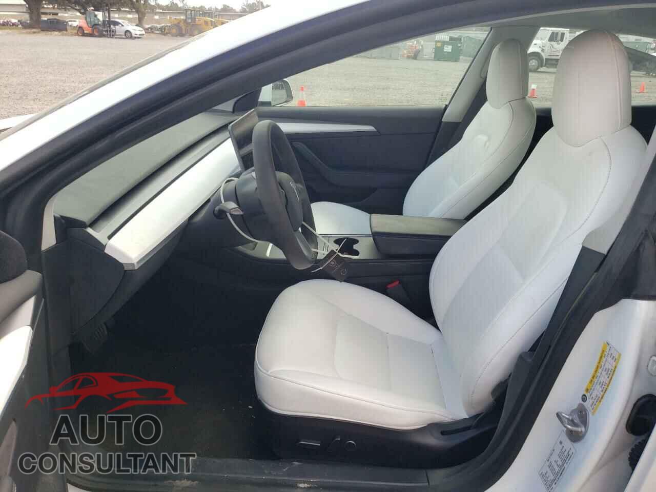 TESLA MODEL 3 2021 - 5YJ3E1EA8MF989601