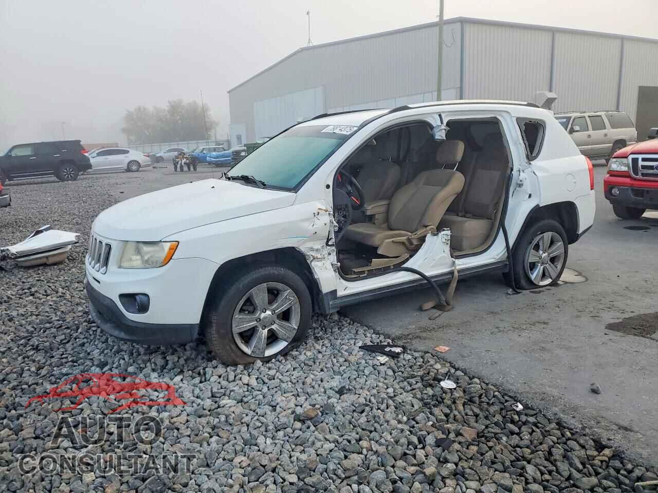 JEEP COMPASS 2011 - 1J4NT1FB3BD246235