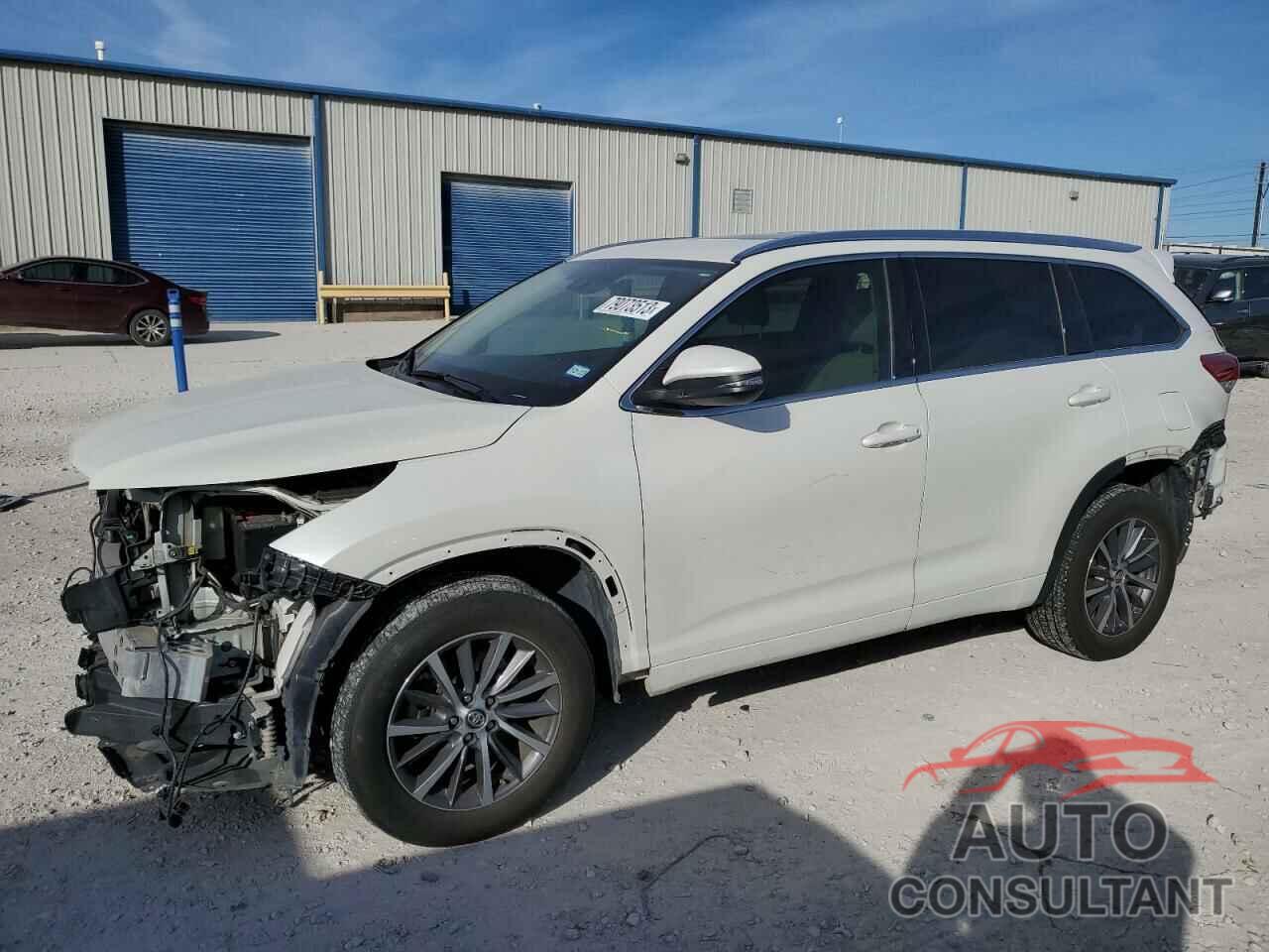 TOYOTA HIGHLANDER 2018 - 5TDKZRFHXJS533049