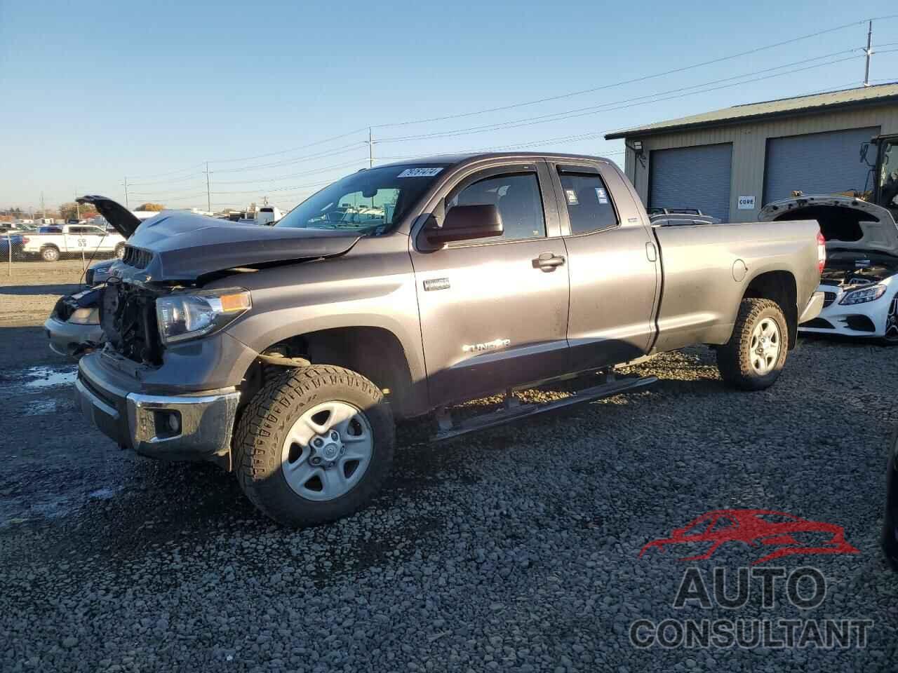 TOYOTA TUNDRA 2018 - 5TFCY5F18JX023926