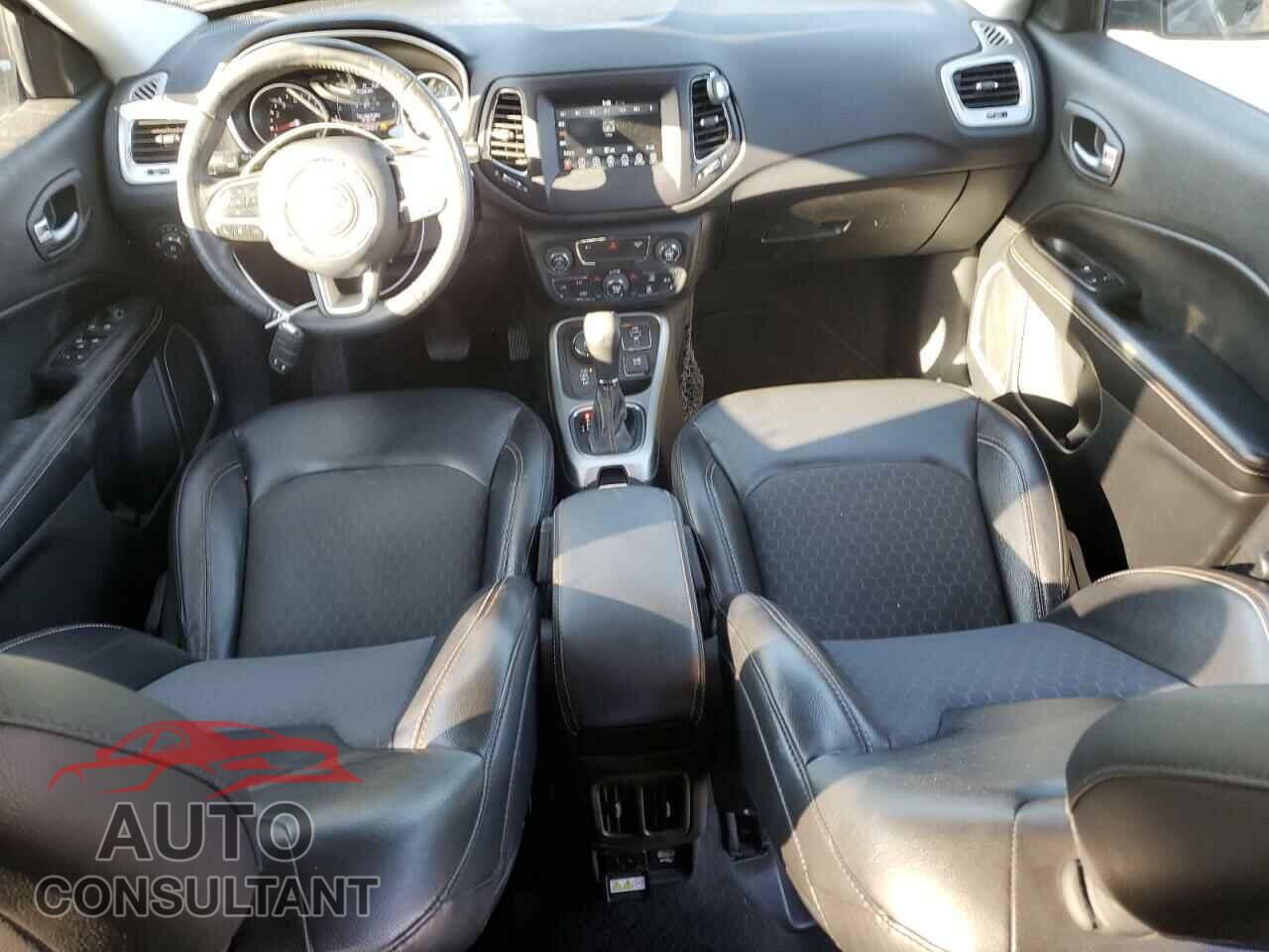 JEEP COMPASS 2019 - 3C4NJDBB2KT596887