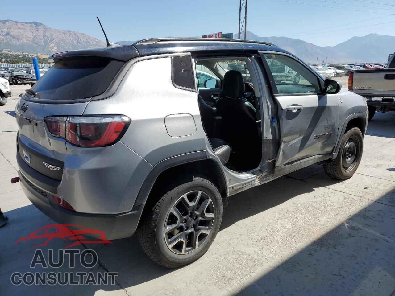 JEEP COMPASS 2020 - 3C4NJDDB2LT184435
