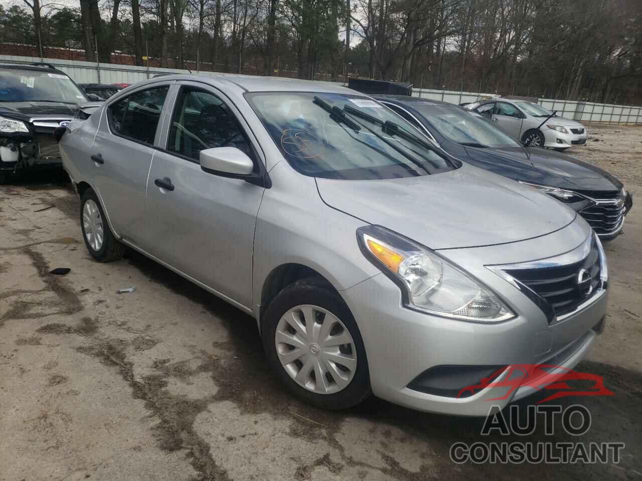 NISSAN VERSA 2017 - 3N1CN7AP3HL880664